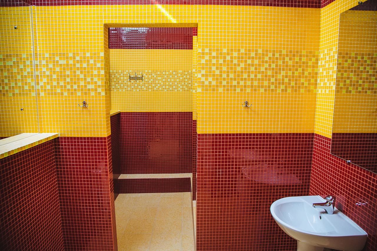 Хостелы Alina Hotel & Hostel Ужгород-26