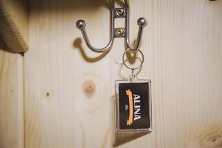 Хостелы Alina Hotel & Hostel Ужгород Кровать в общем 6-местном номере для мужчин и женщин-4