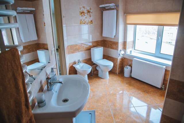 Хостелы Alina Hotel & Hostel Ужгород-14